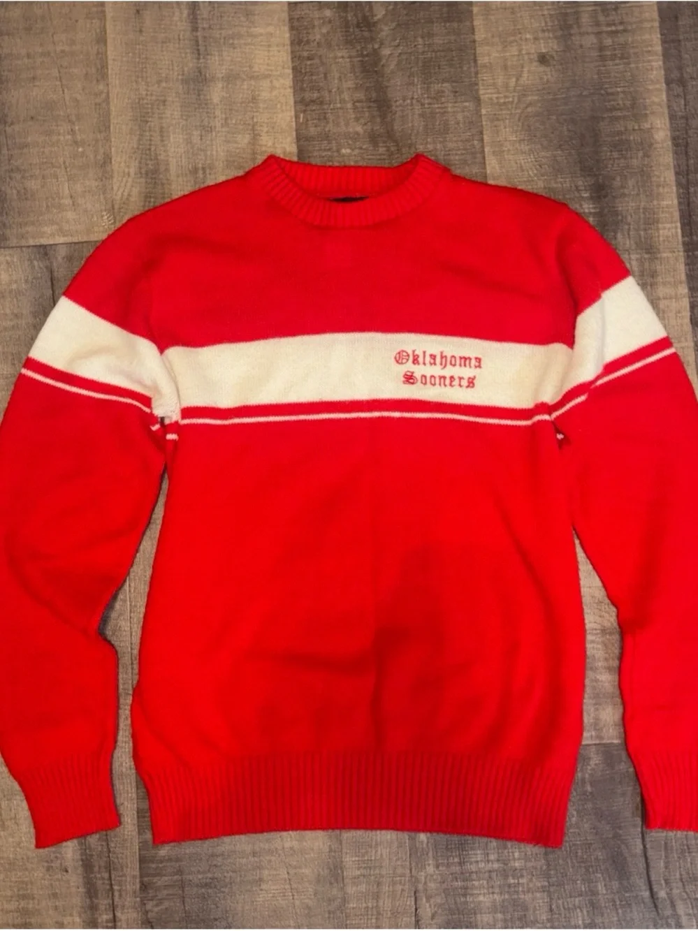Oklahoma Sooners Red and White Crewneck Sweater